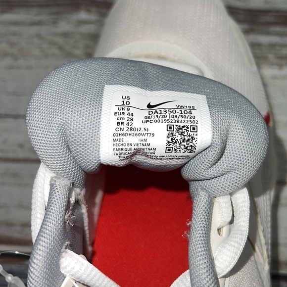 Nike Men’s Renew Retaliation 3 White/Lt Smoke Grey -Summit White Size 10 - Picture 8 of 9